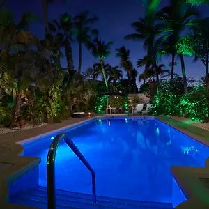 https://paradera-park.comcaribbean.com